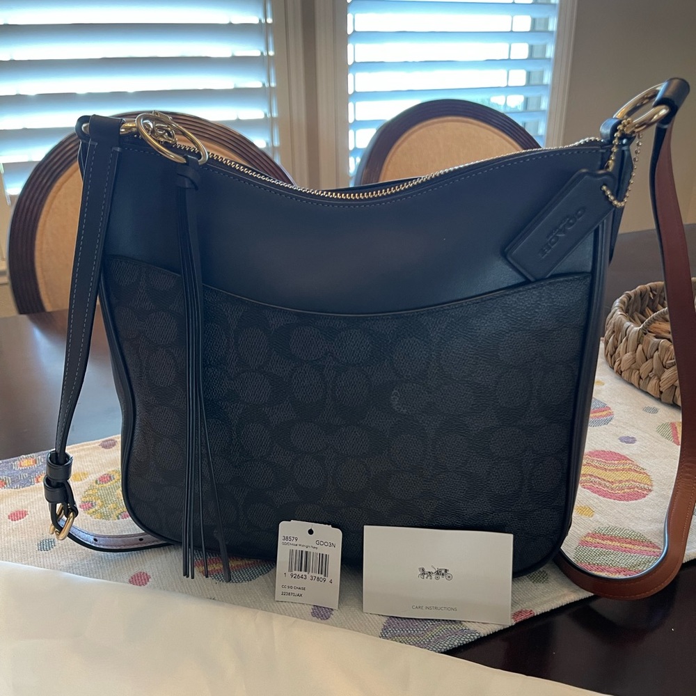 Coach Chaise Crossbody-Singature Canvas